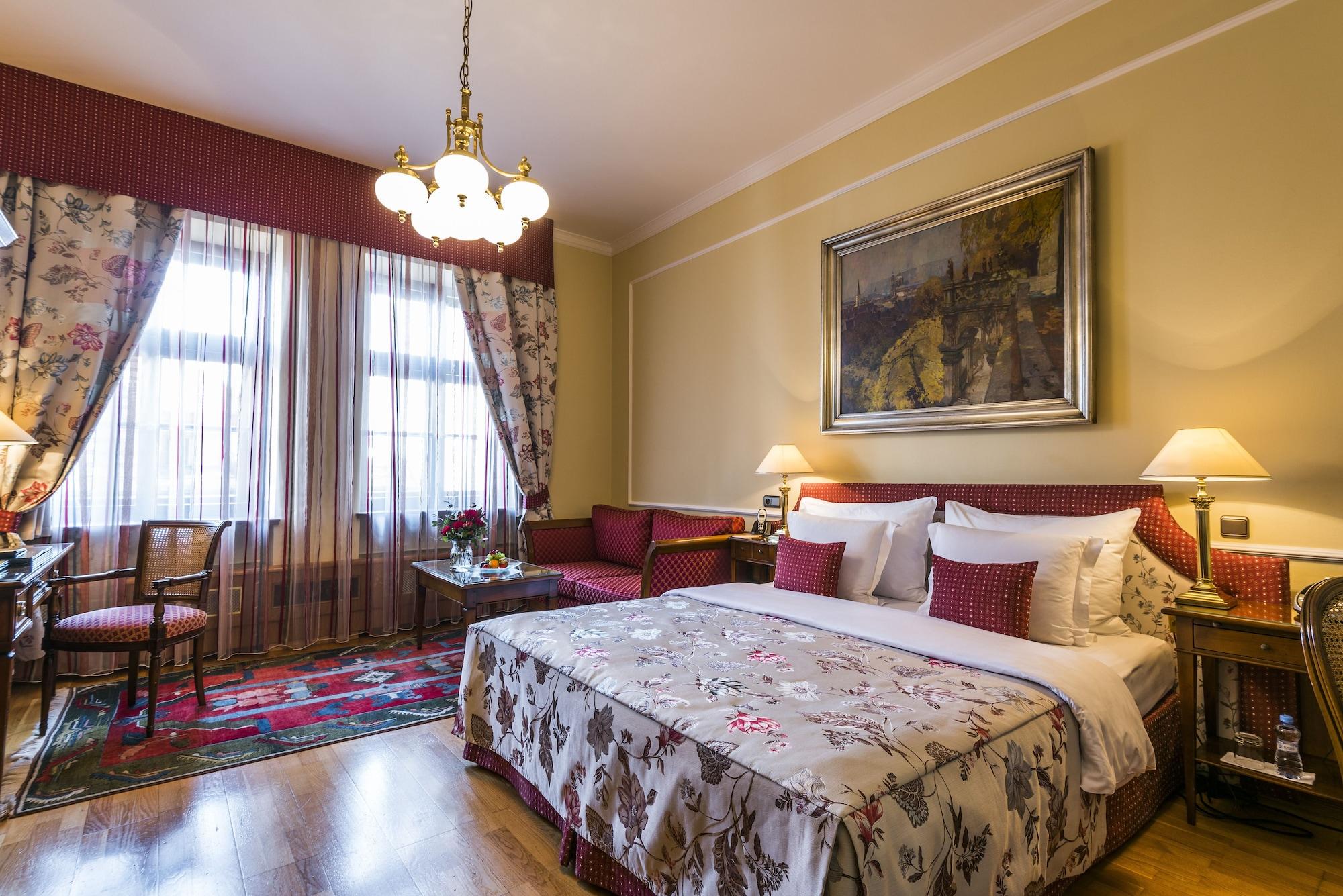 Golden Well Hotel Prague Exterior photo