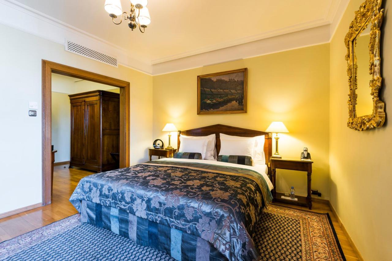 Golden Well Hotel Prague Exterior photo